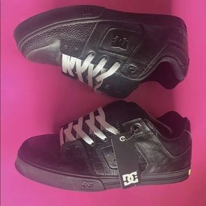 Vintage DC shoes pure mismatch model